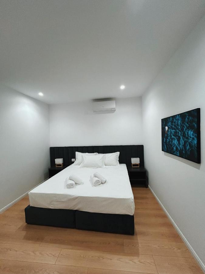 Clinton Tirana Inn ภายนอก รูปภาพ