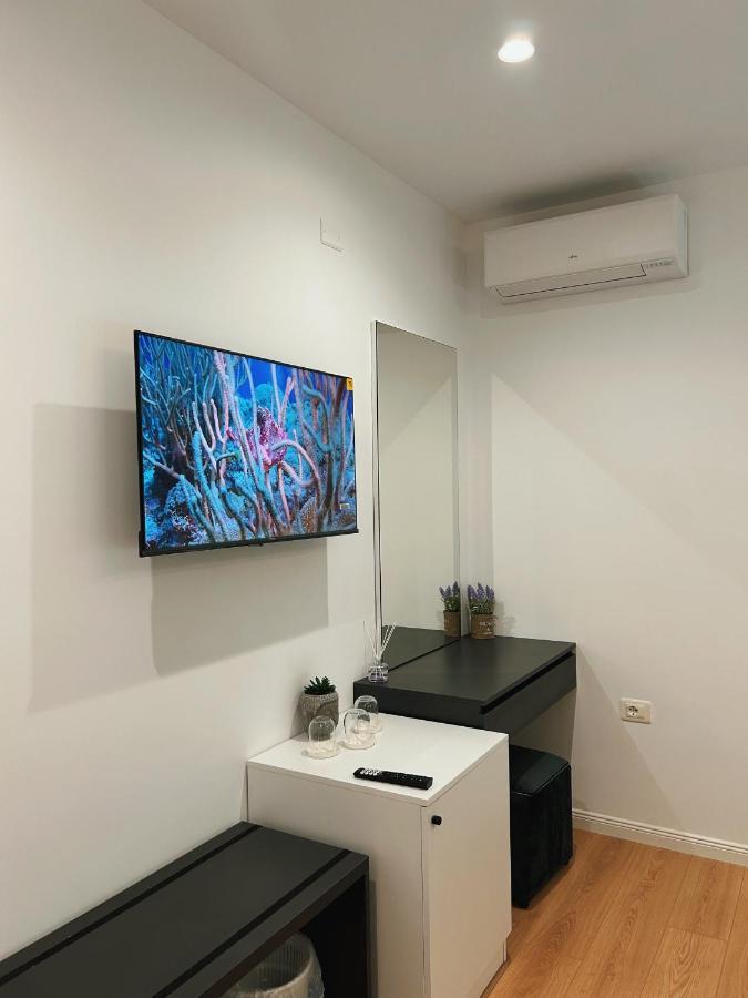 Clinton Tirana Inn ภายนอก รูปภาพ