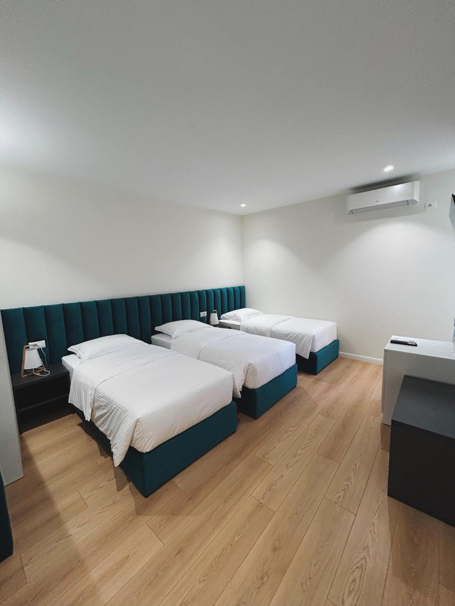 Clinton Tirana Inn ภายนอก รูปภาพ