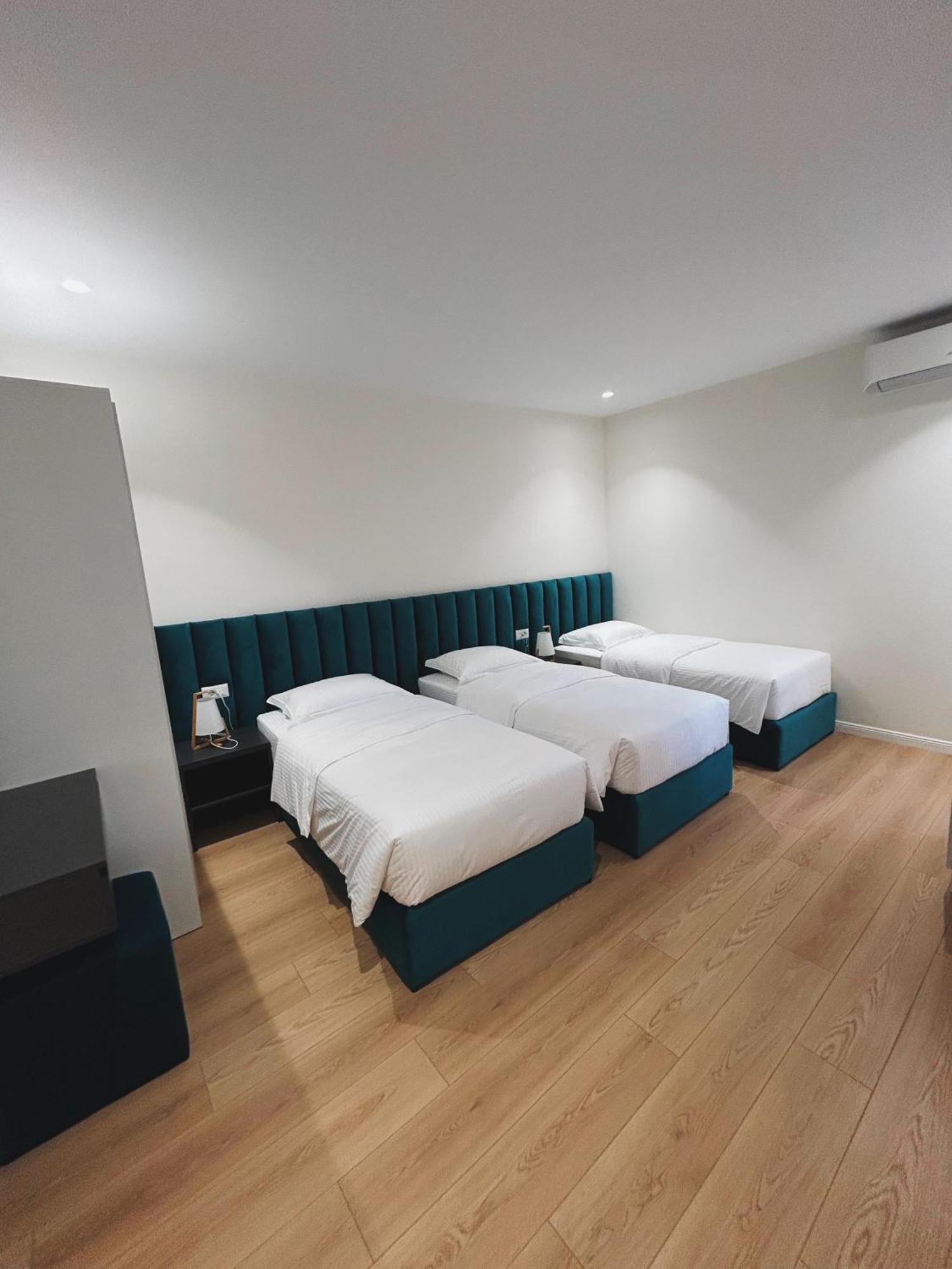 Clinton Tirana Inn ภายนอก รูปภาพ